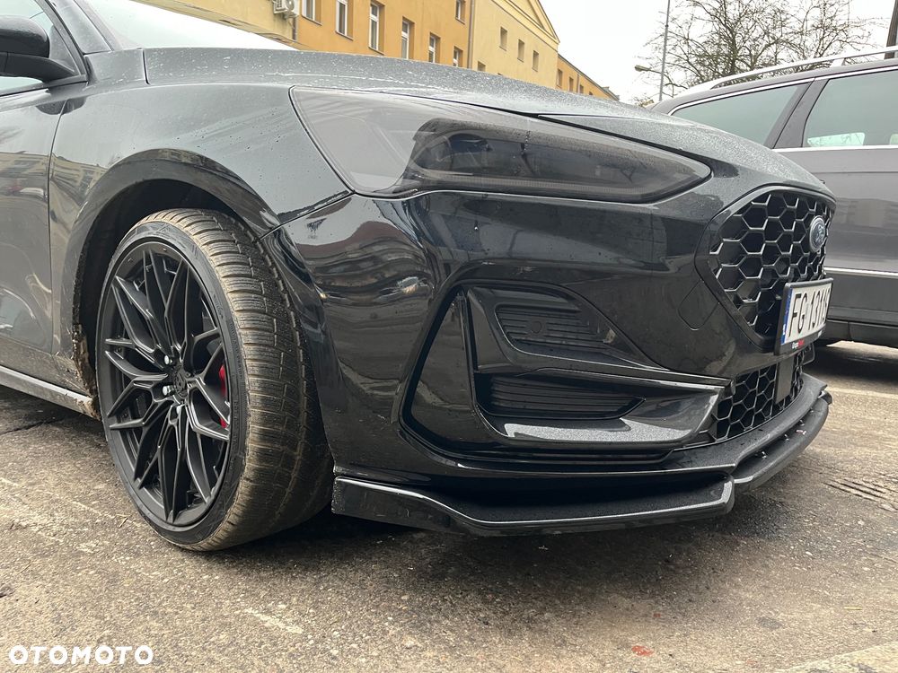 Ford Focus 2.3 EcoBoost ST X - 30