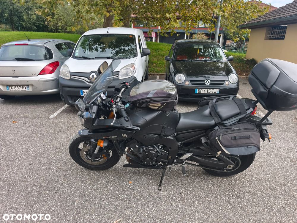 Yamaha FZ8 - 40