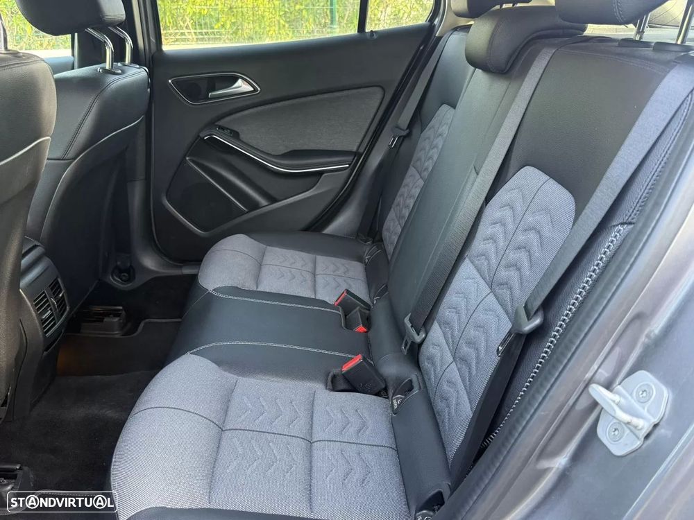 Mercedes-Benz GLA 180 d Urban Aut. - 21