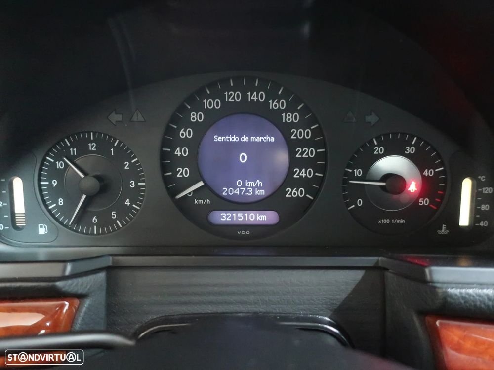 Mercedes-Benz E 200 CDi Classic - 17