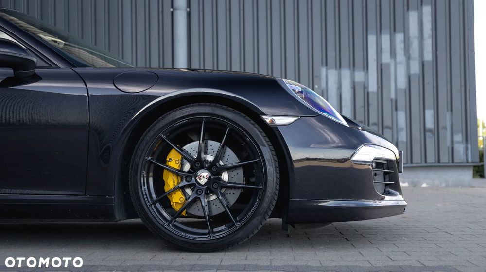 Porsche 911 Carrera S PDK - 7