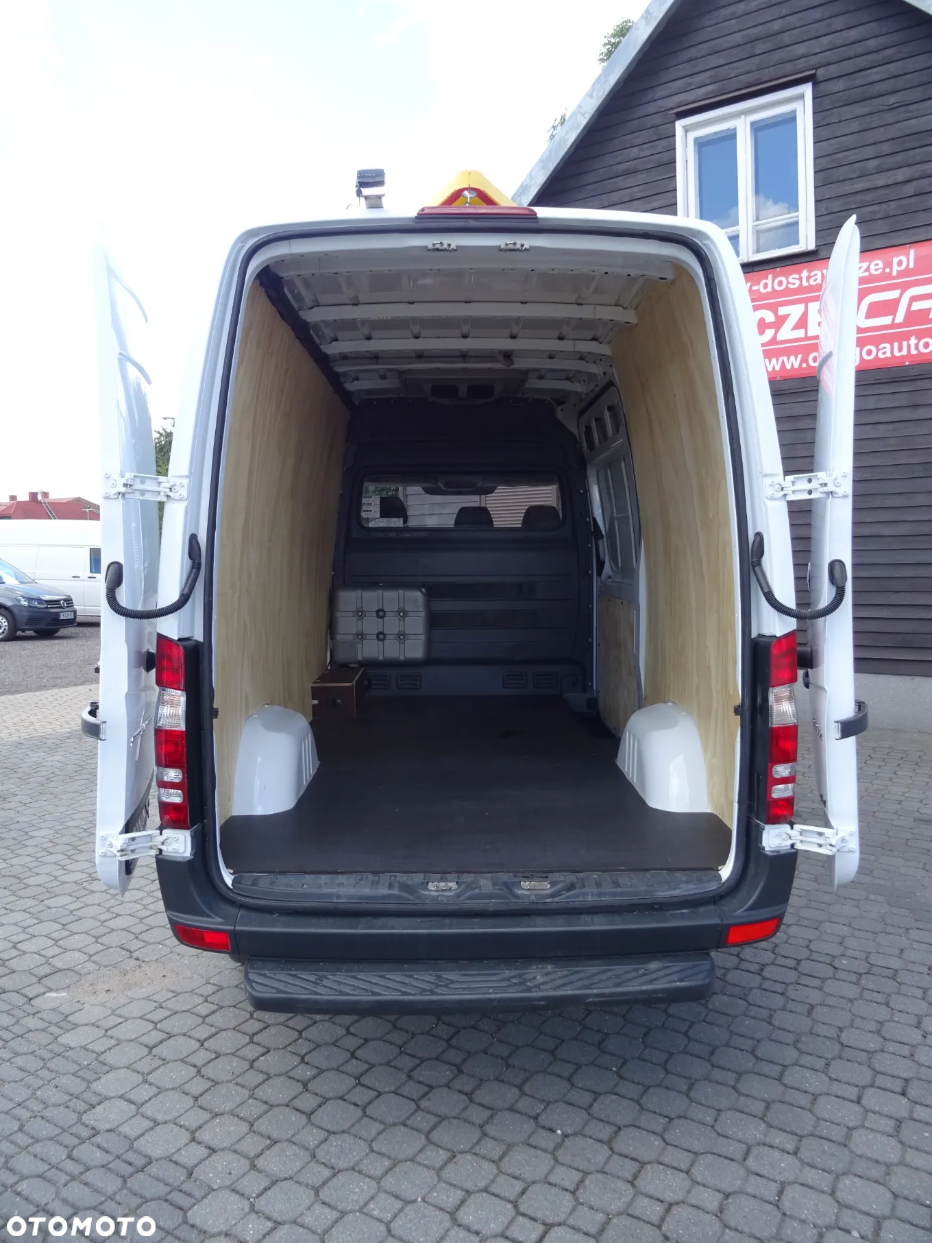 Mercedes-Benz Sprinter - 7