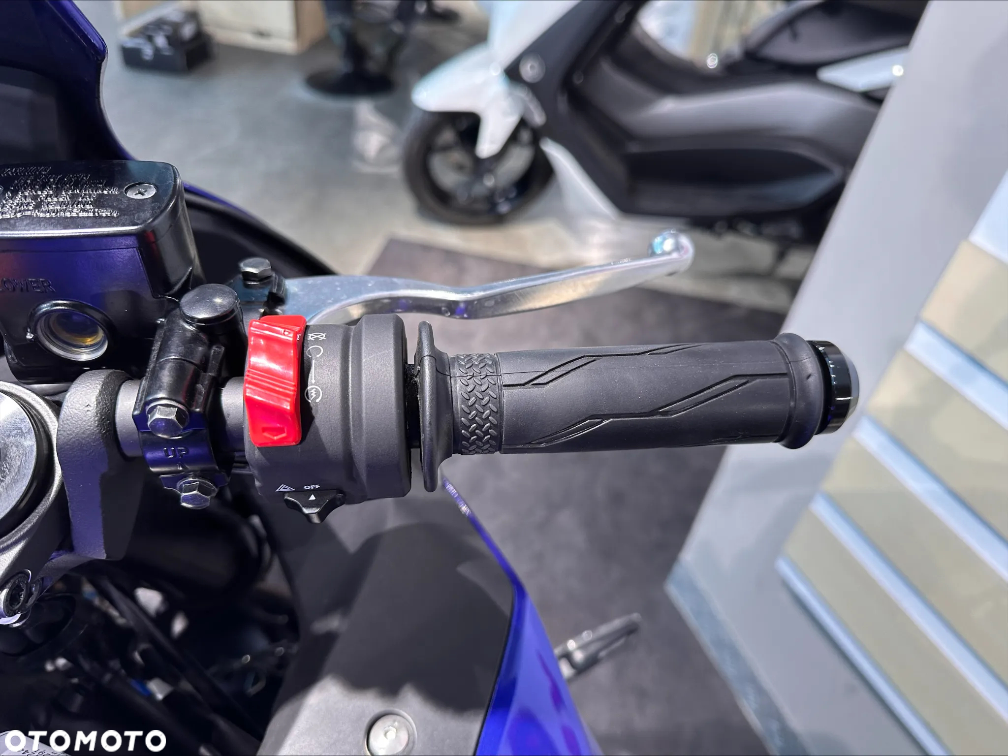 Yamaha R3 - 10
