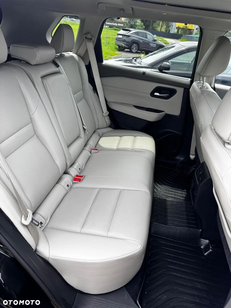 Nissan Rogue - 27