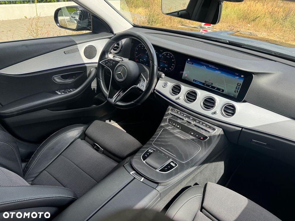 Mercedes-Benz Klasa E 300 de 9G-TRONIC AMG Line - 22
