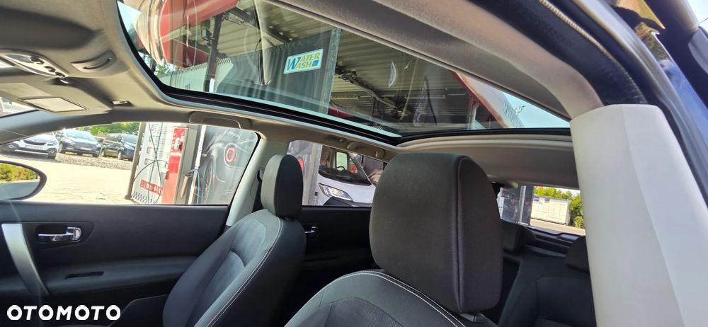 Nissan Qashqai 2.0 dCi 4 x 4 DPF tekna - 33