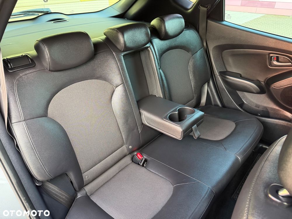 Hyundai ix35 2.0 CRDi 4WD Automatik Style - 29