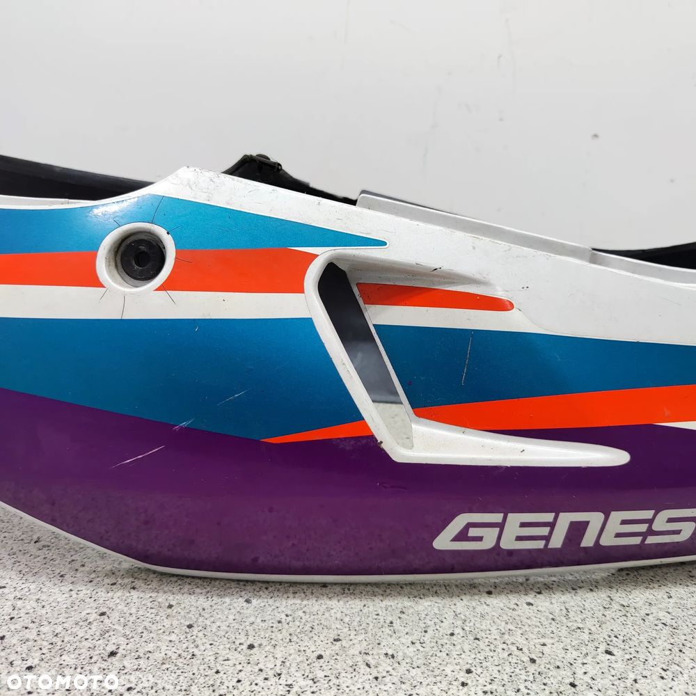 Owiewka, osłona, bok, boczek, ogon, zadupek, lampa tył, tylna Yamaha FZR 600 FZR600 - 13