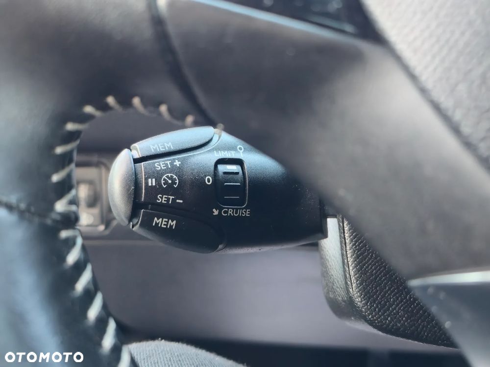 Peugeot 308 1.6 BlueHDi Business Line S&S - 29