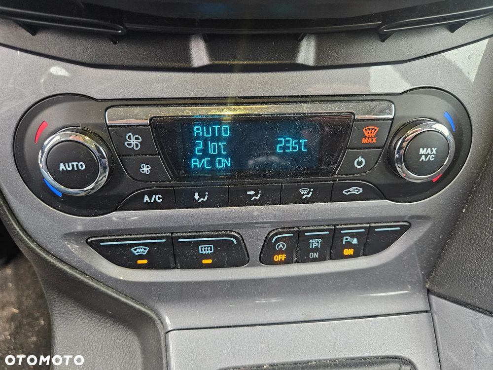 Ford Focus SW 1.0 EcoBoost Titanium Business - 13