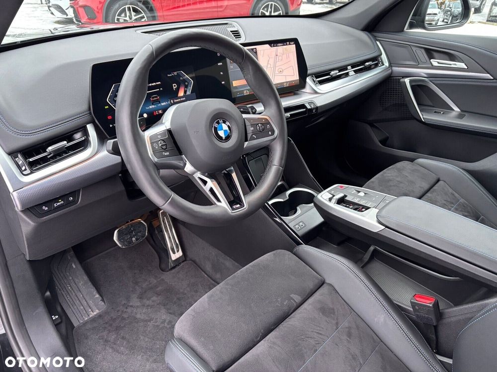 BMW X1 sDrive18i M Sport - 12