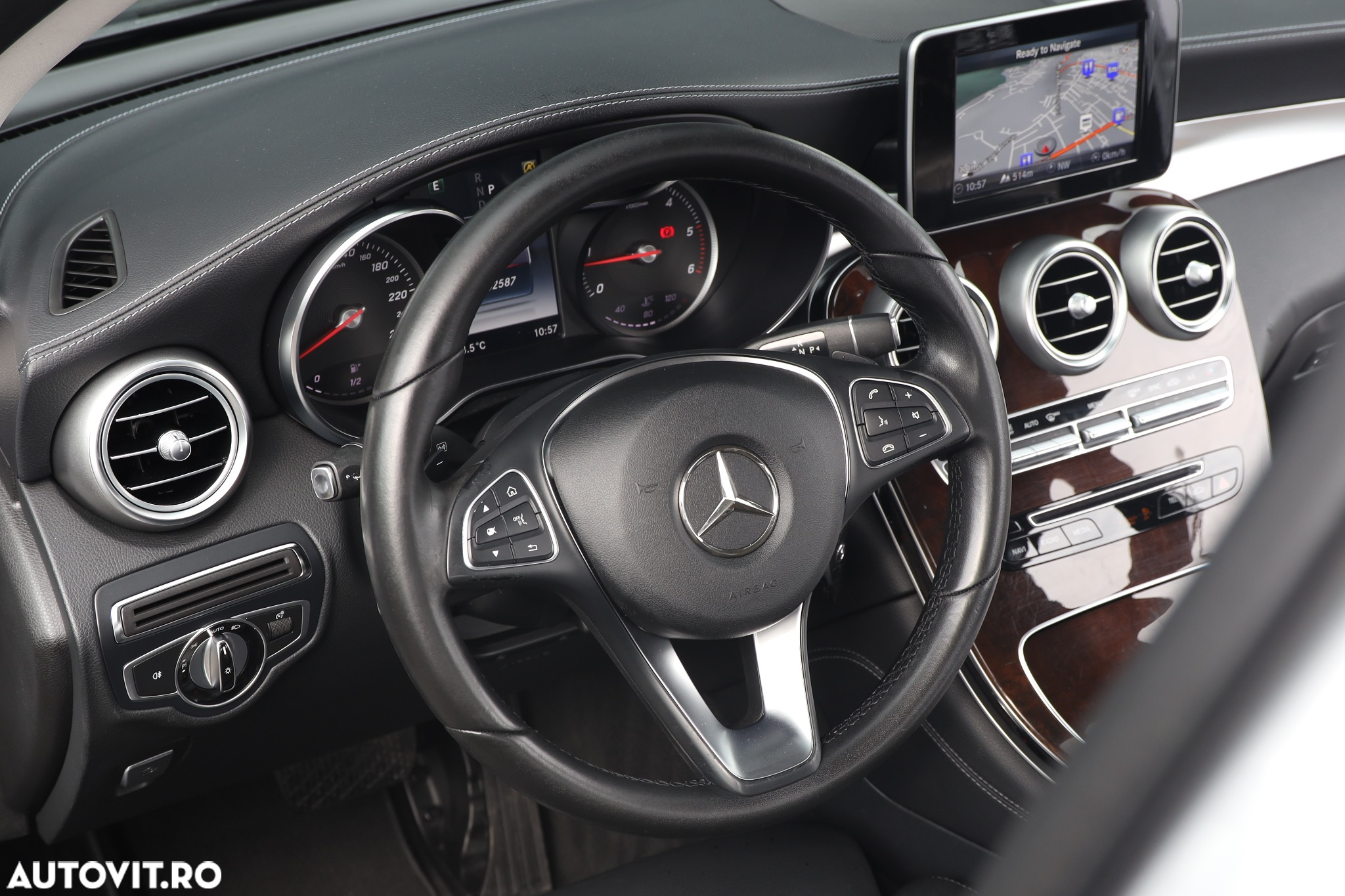 Mercedes-Benz GLC 250 d 4MATIC - 28
