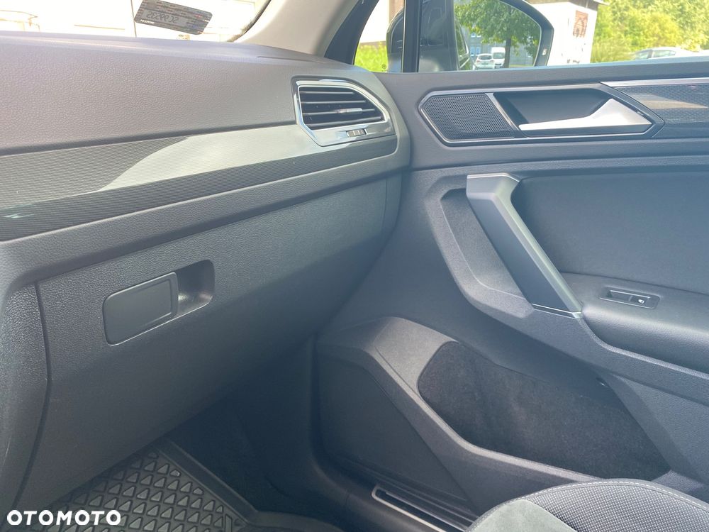 Volkswagen Tiguan - 15