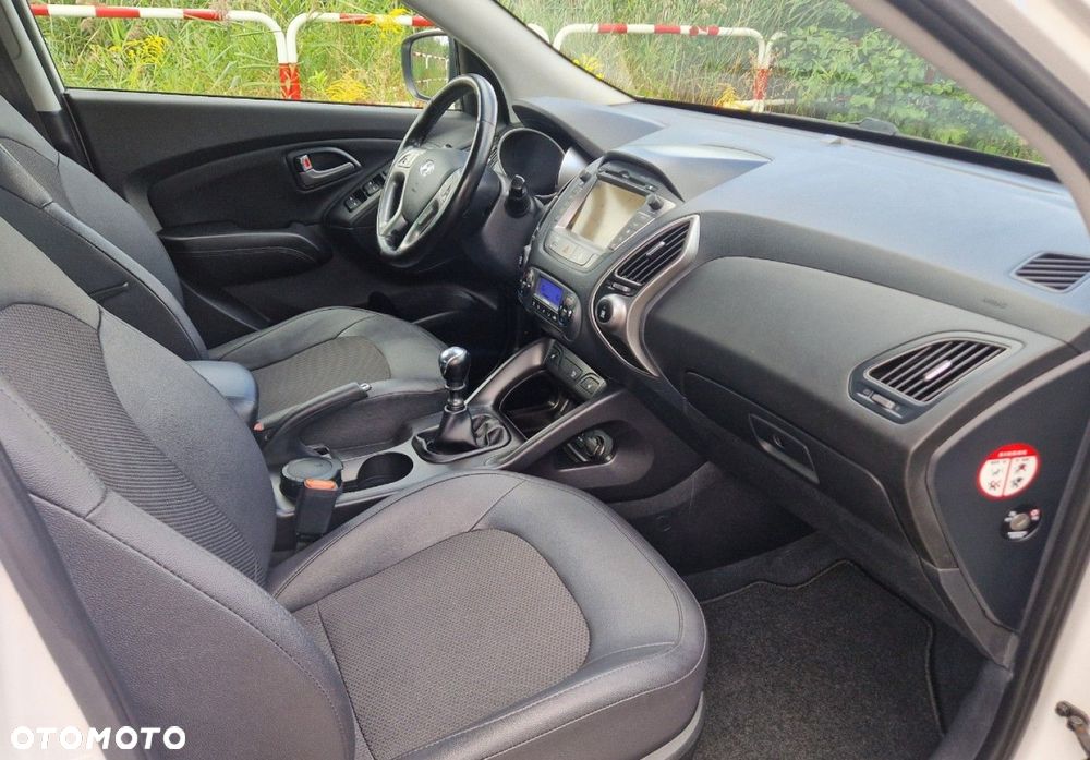 Hyundai ix35 1.6 2WD Fifa World Cup Edition - 30
