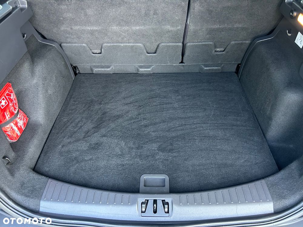 Ford Kuga 2.0 TDCi 4x4 Titanium - 29