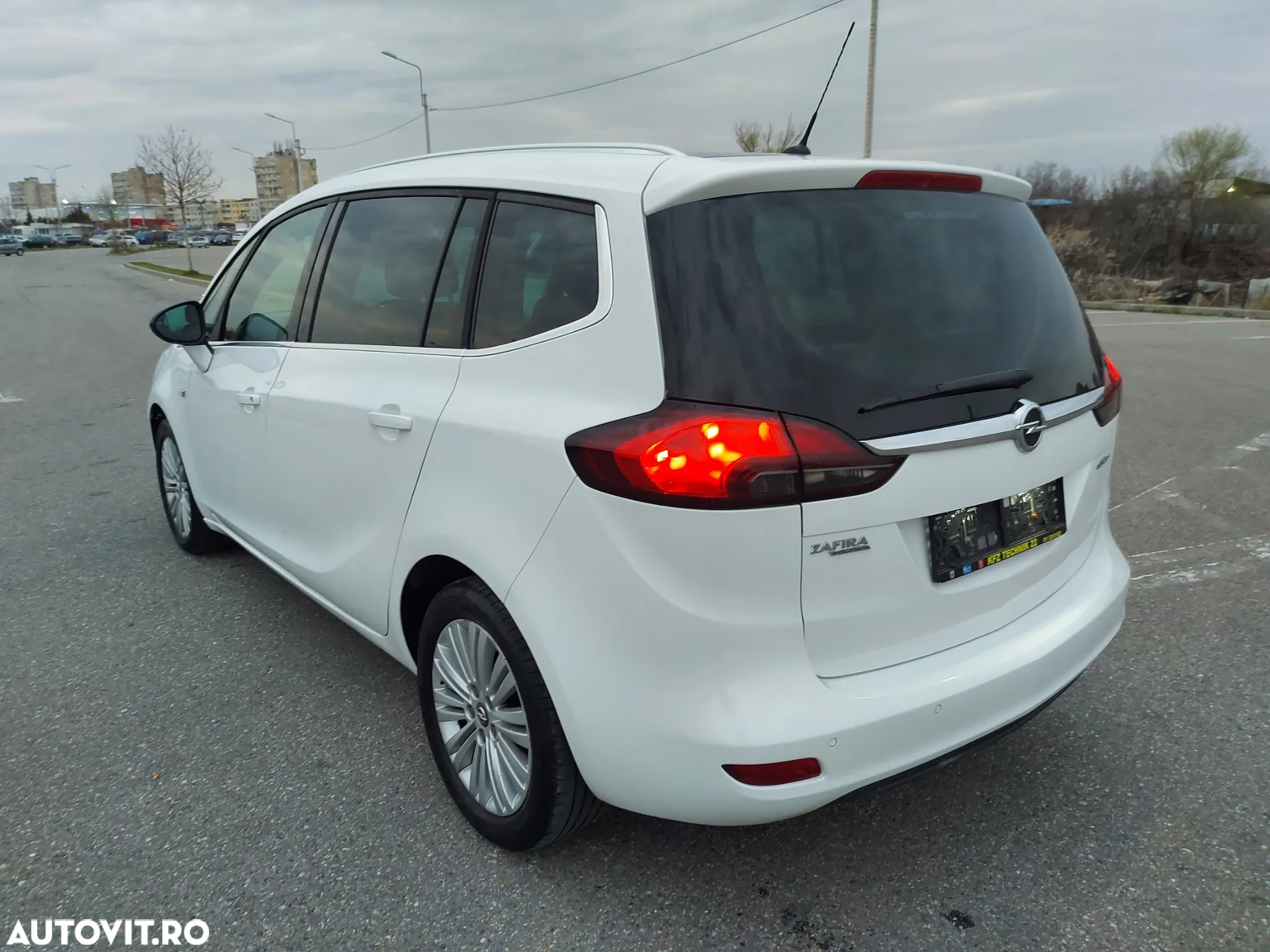 Opel Zafira - 6