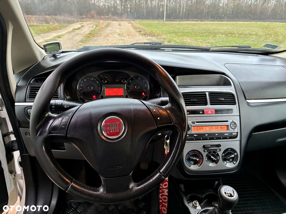 Fiat Linea 1.4 Dynamic Euro5 - 28