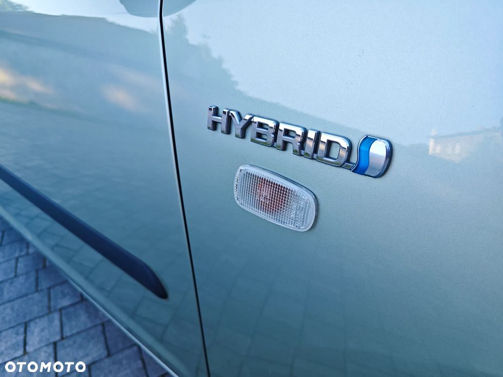 Toyota Prius 1.5 VVT-i Sol - 34