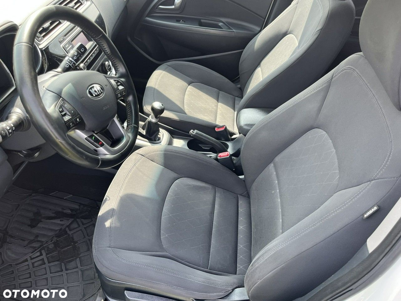 Kia Rio - 7