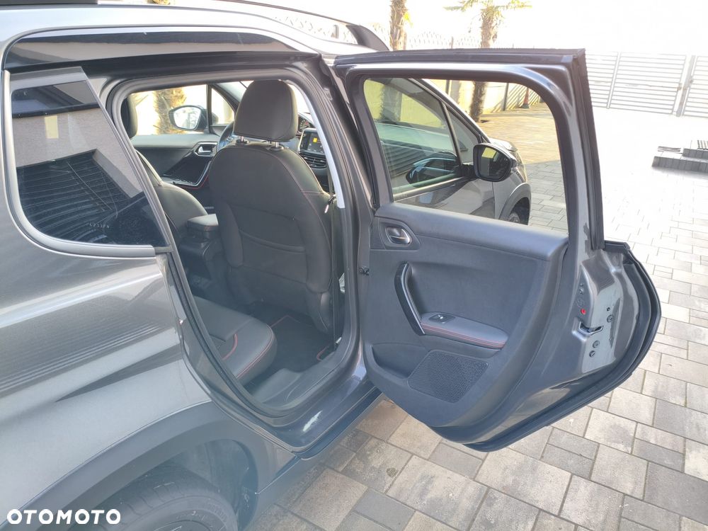 Peugeot 2008 PureTech 110 Stop&Start EAT6 GT-Line Edition - 23