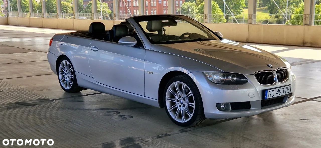 BMW Seria 3 320i - 1