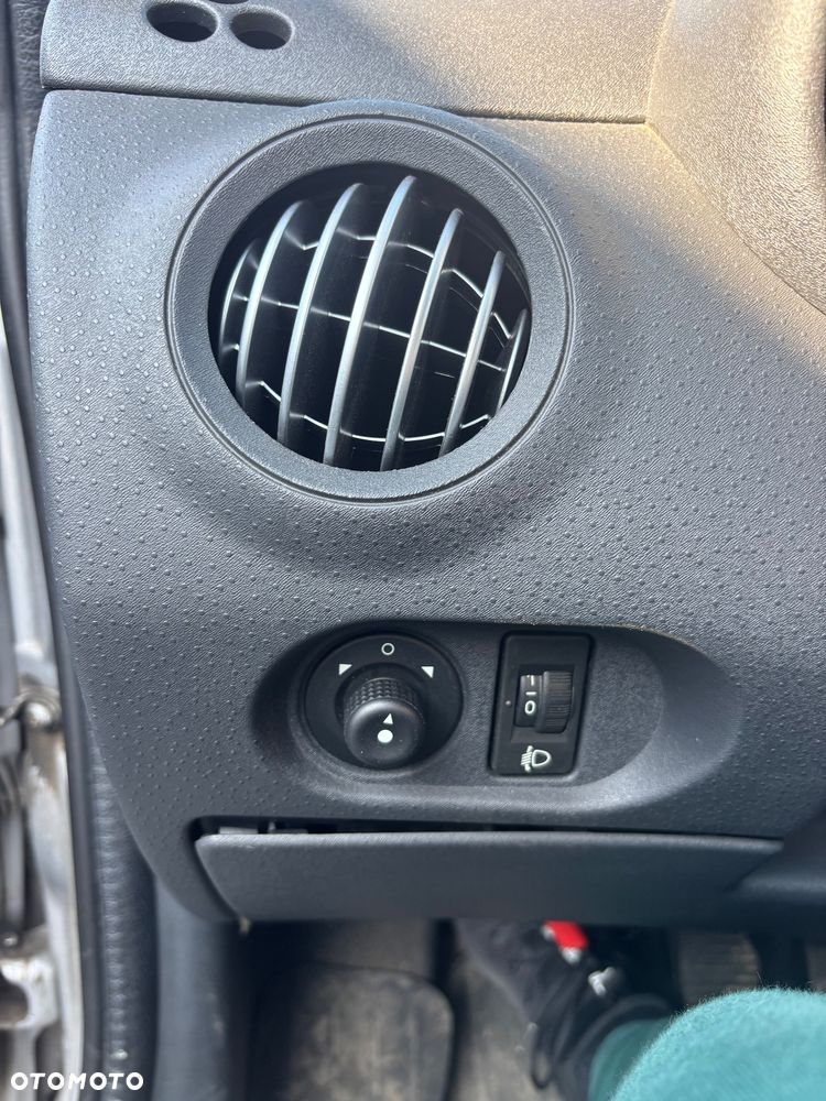 Citroën C3 1.4 Confort - 13