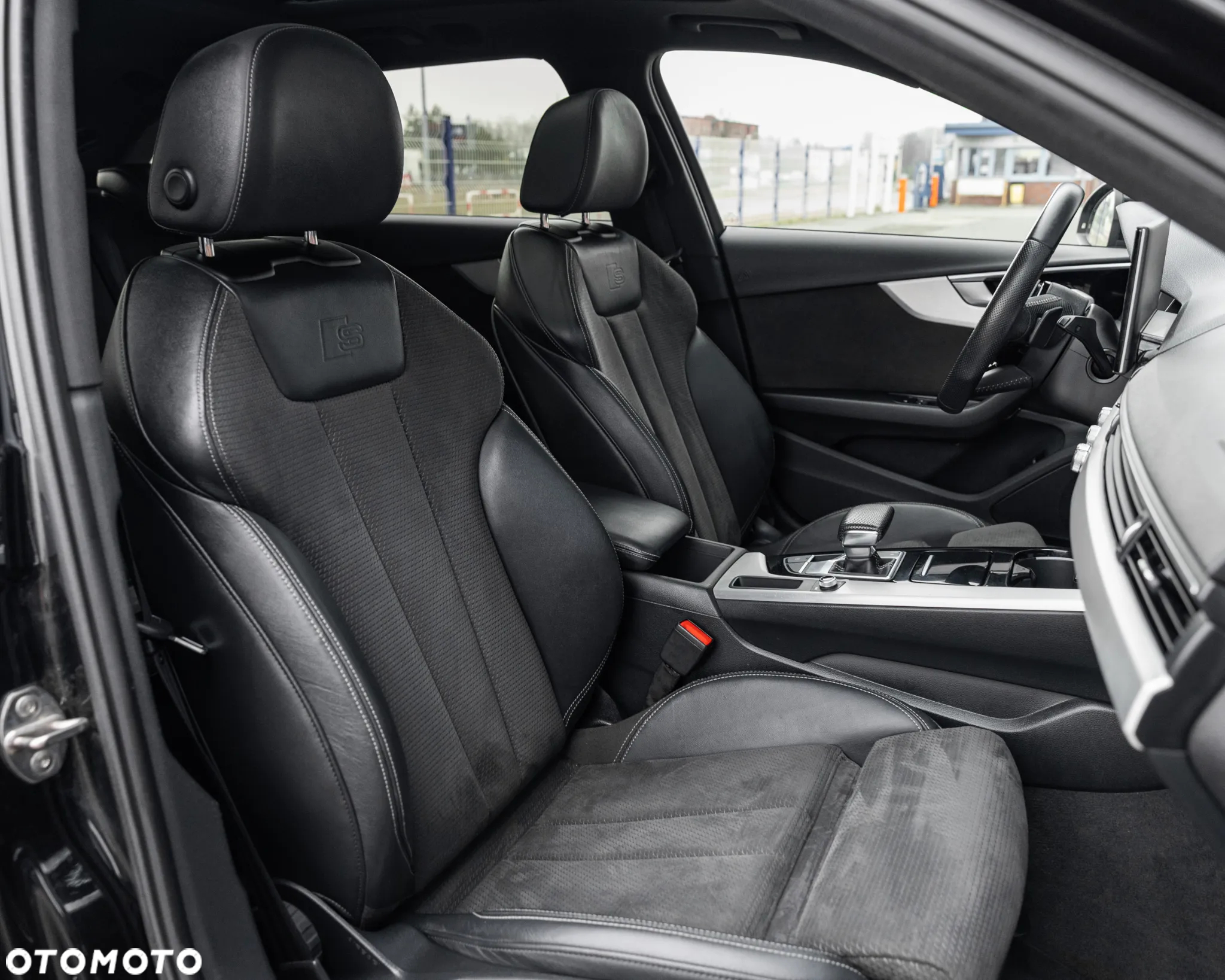 Audi A4 Avant 35 TDI S tronic S line - 22