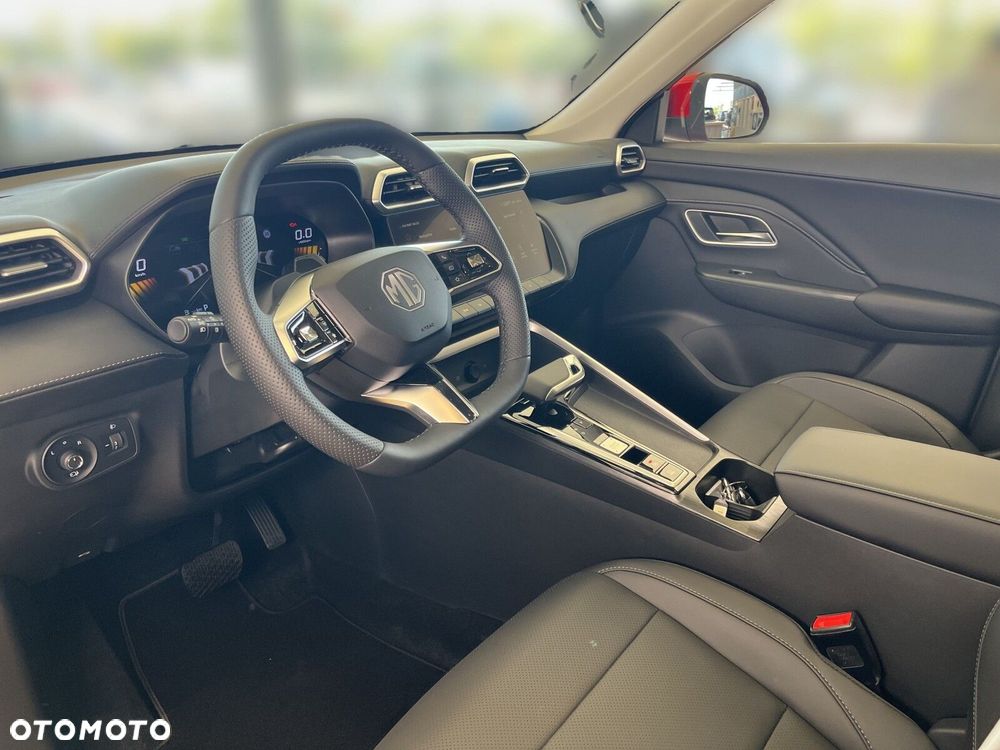MG ZS Hybrid+ - 10