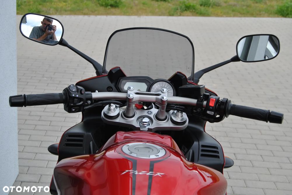 Yamaha FZ - 7