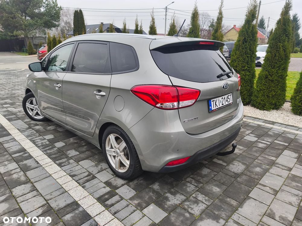 Kia Carens 1.6 GDI Dream Team Edition - 4