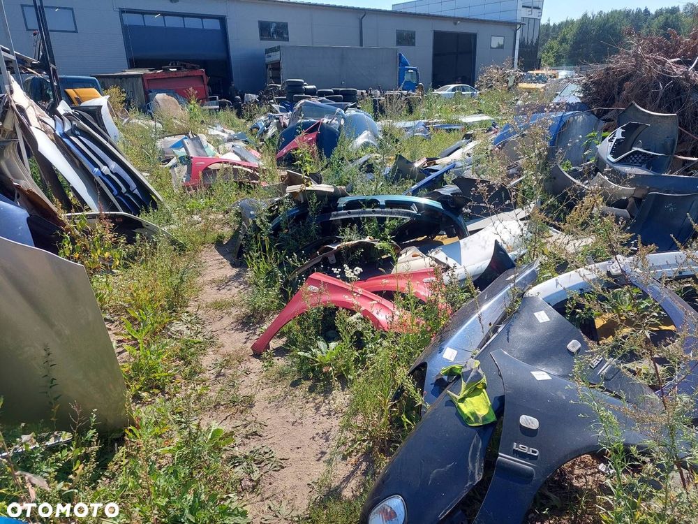 KOMPLETNY PRZÓD MASKA ZDERZAK LAMPY TOYOTA COROLLA E11 LIFT HB 3D 205 - 20