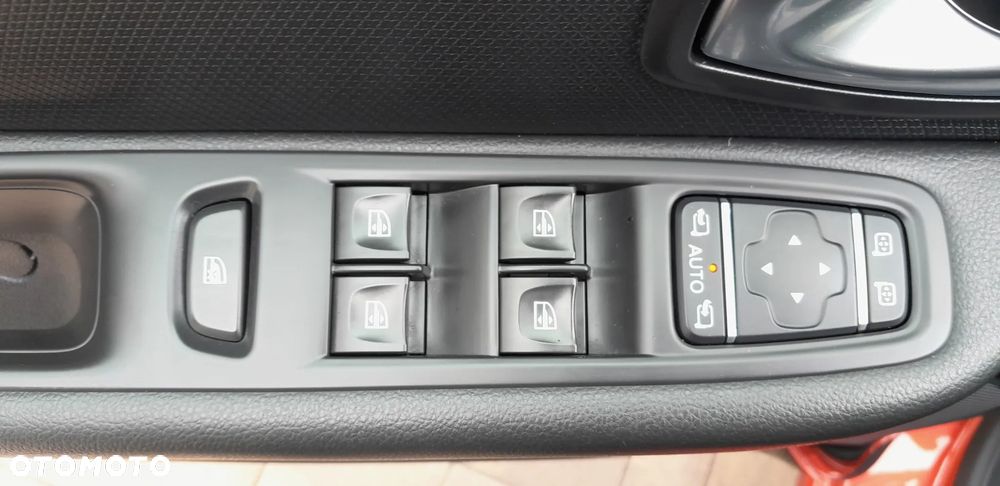 Renault Clio Energy TCe 90 Business - 19