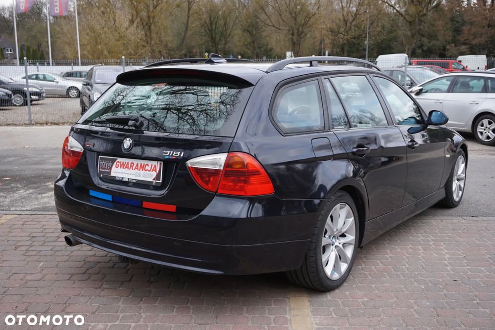 BMW Seria 3 318i Edition Sport - 3