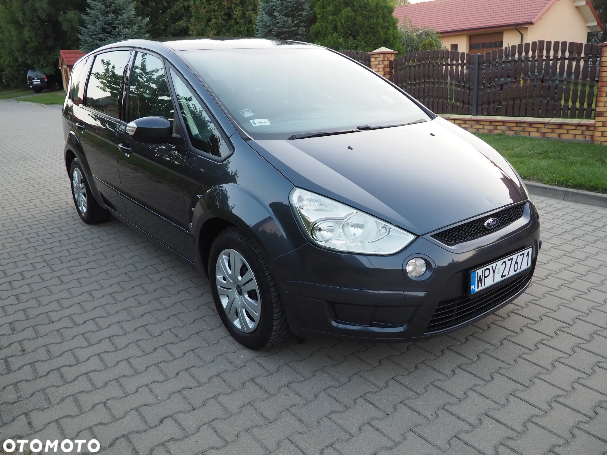 Ford S-Max - 22