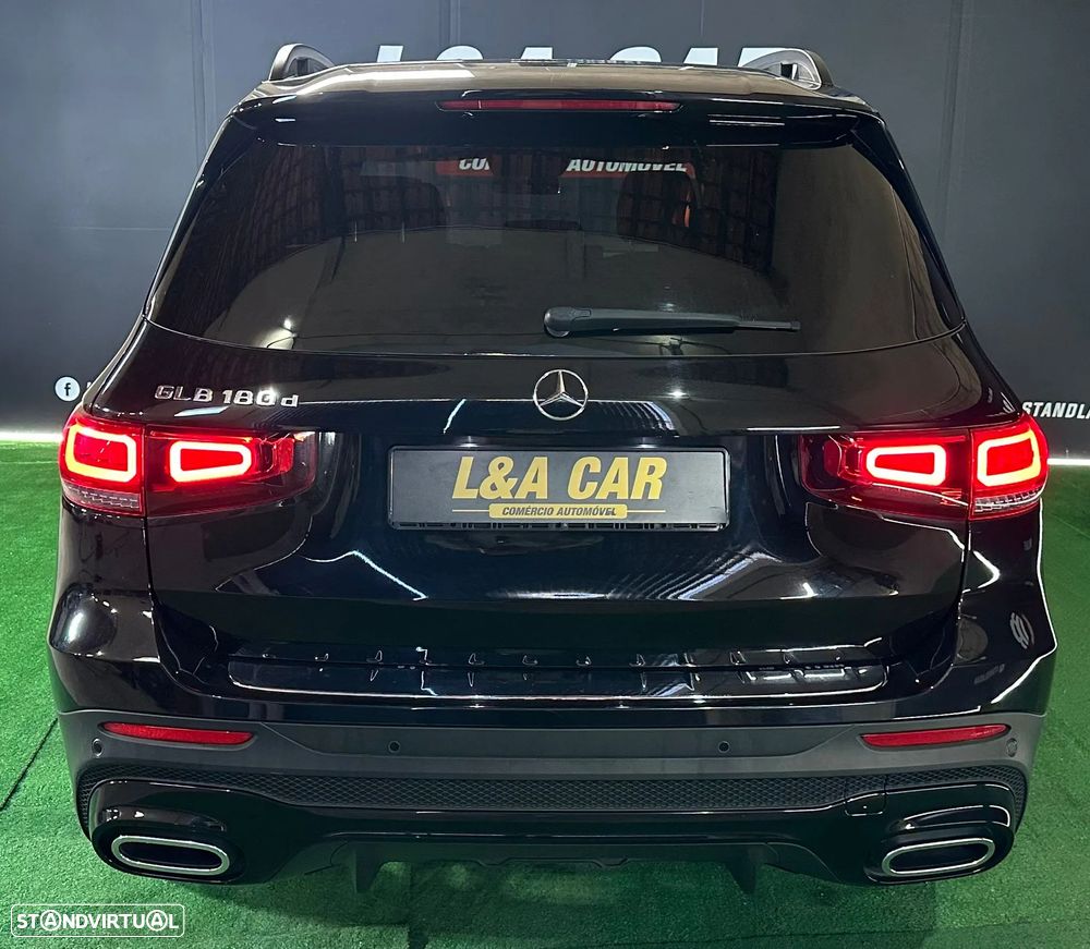 Mercedes-Benz GLB 180 d AMG Line - 4