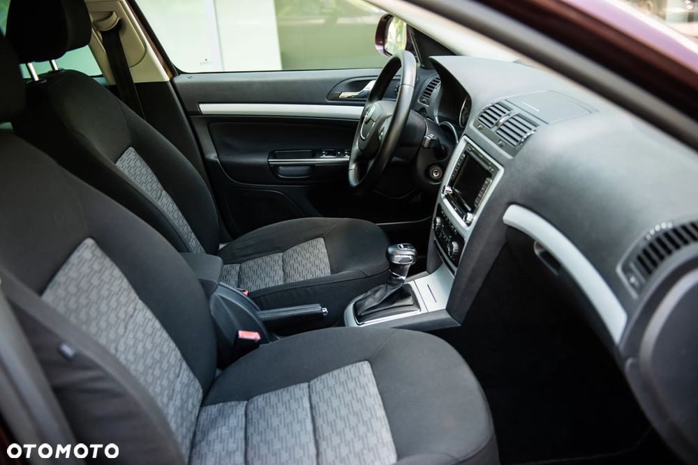 Skoda Octavia 1.4 TSI DSG IMPULS EDITION - 23