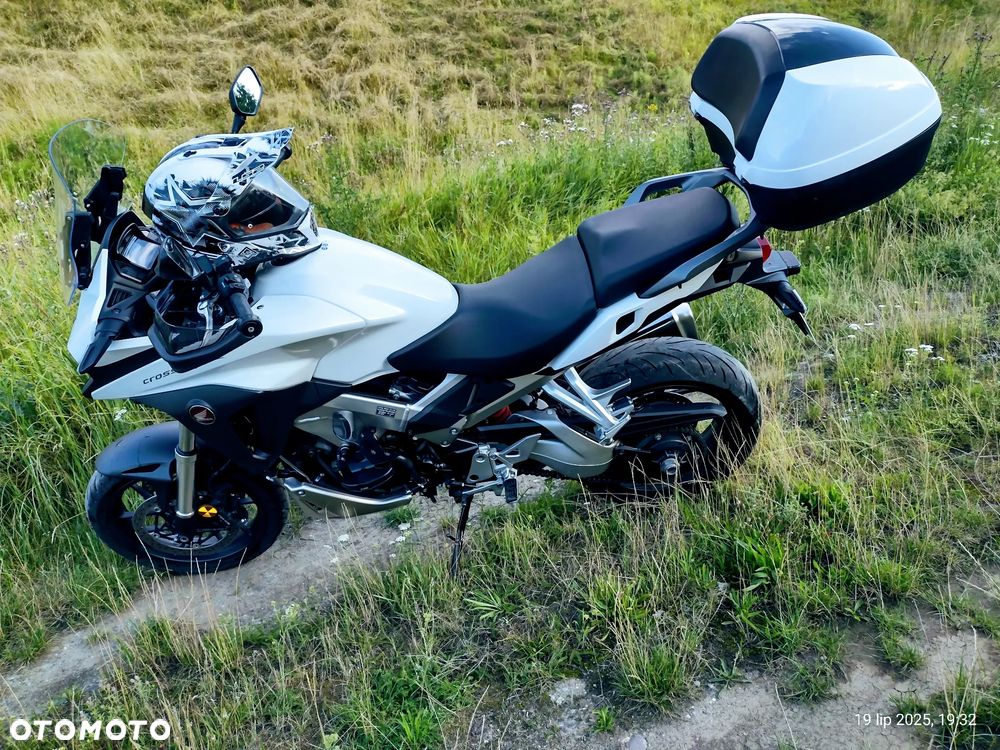 Honda VFR - 4