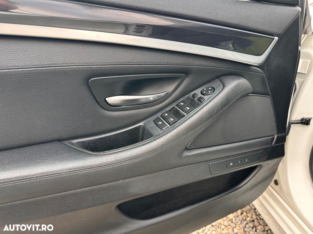 BMW Seria 5 520d xDrive Aut. Luxury Line - 15