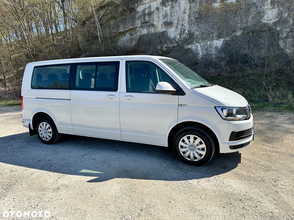Volkswagen Caravelle - 11