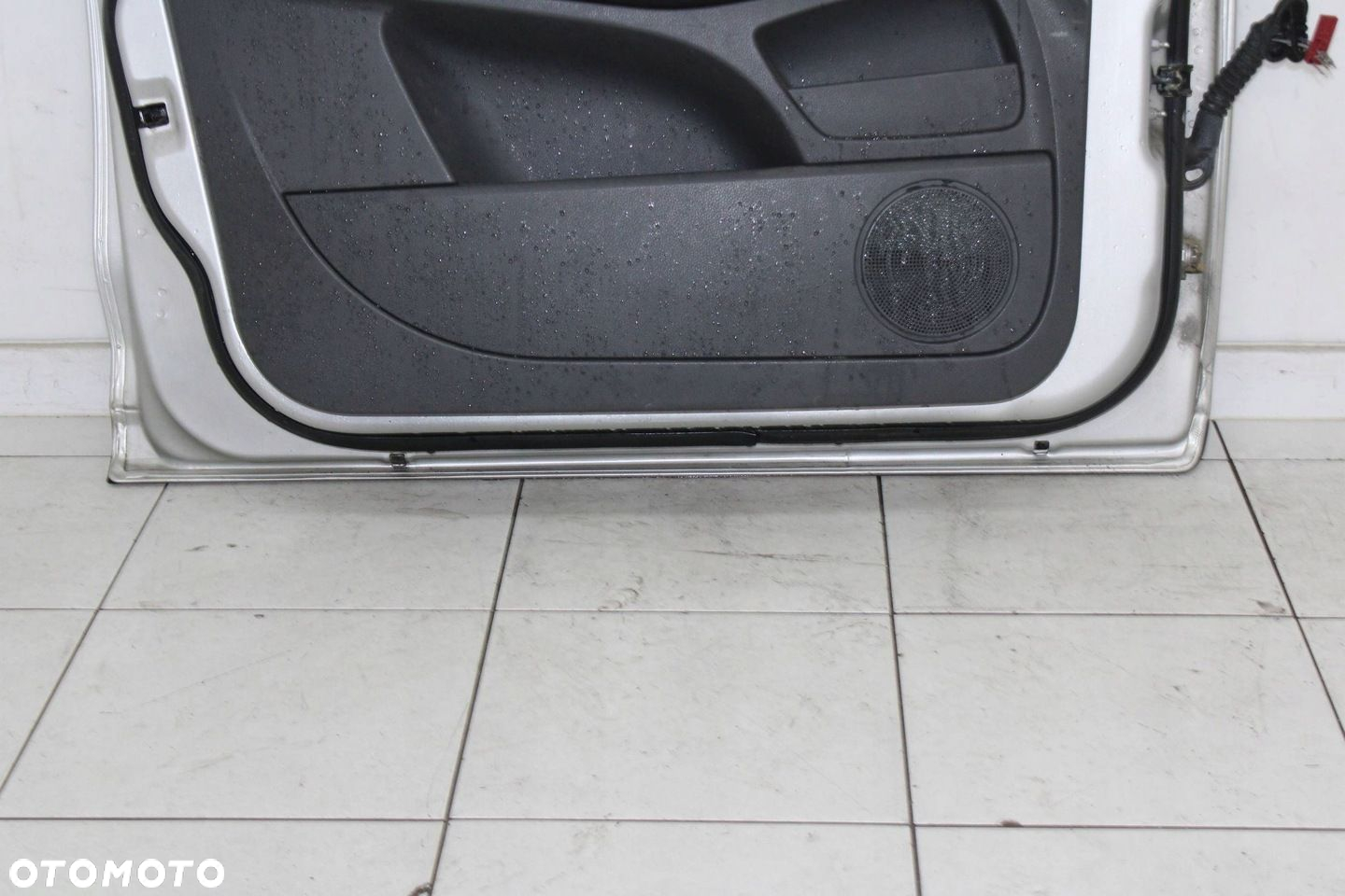 FORD KUGA MK1 08R- DRZWI LEWE PRZEDNIE LEWY PRZÓD O8 08 - 13