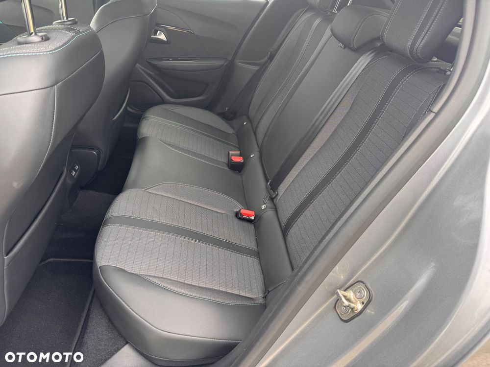 Peugeot 208 PureTech 100 EAT8 Allure Pack - 16
