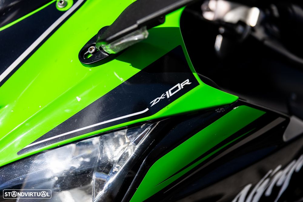 Kawasaki ZX ZX10R - 19