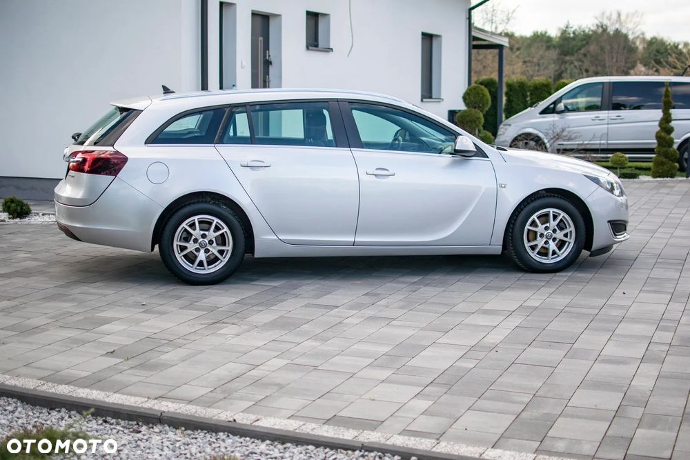 Opel Insignia - 11
