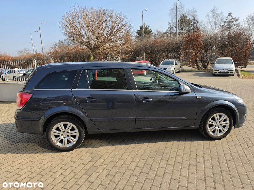 Opel Astra 1.6 Innovation - 7