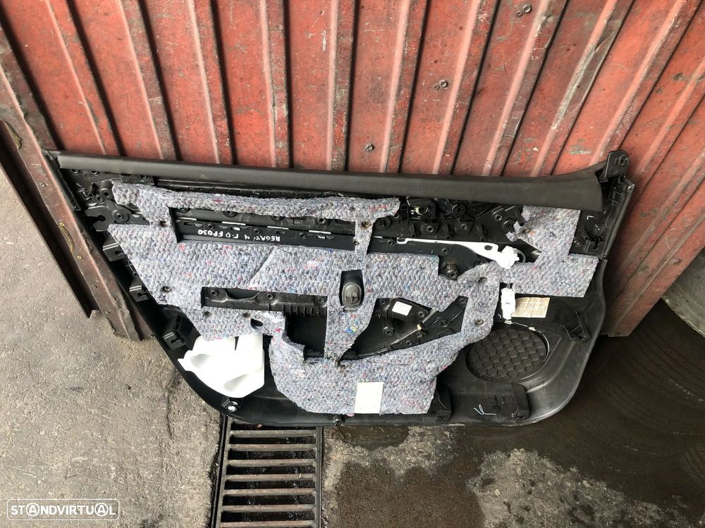 RENAULT MEGANE IV 4 FORRA QUARTELA PORTA FRENTE DIREITA - FP030 - 5