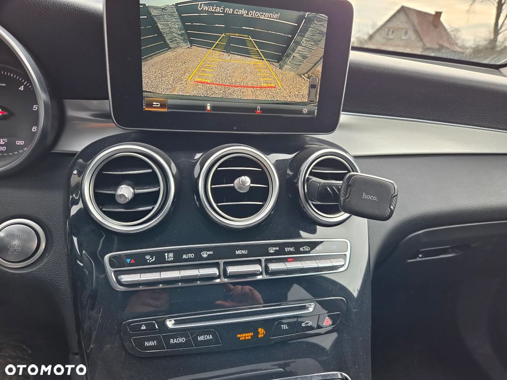 Mercedes-Benz GLC 250 d 4Matic 9G-TRONIC AMG Line - 22