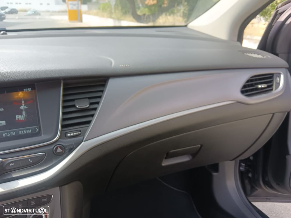 Opel Astra Sports Tourer - 8