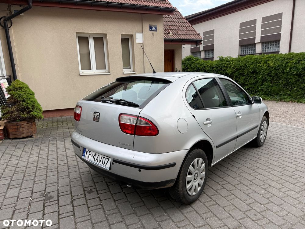 Seat Leon 1.6 Signo - 5
