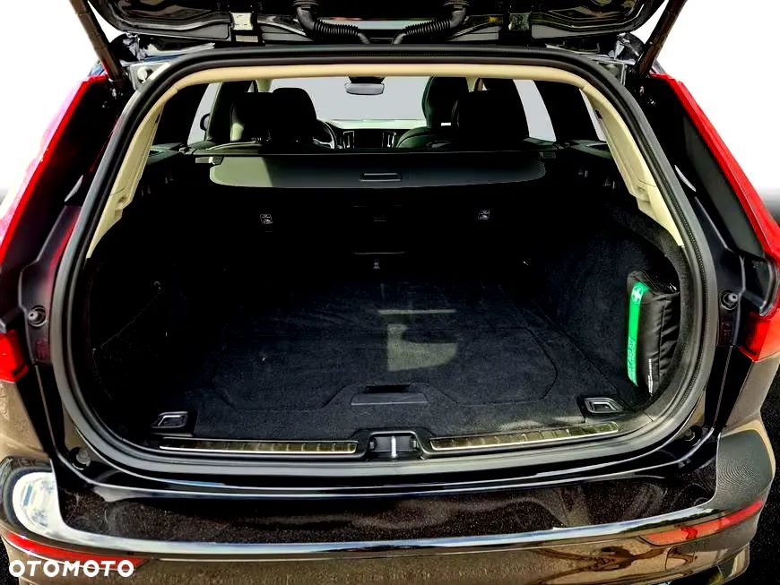 Volvo V60 B4 B Ultimate Dark - 5