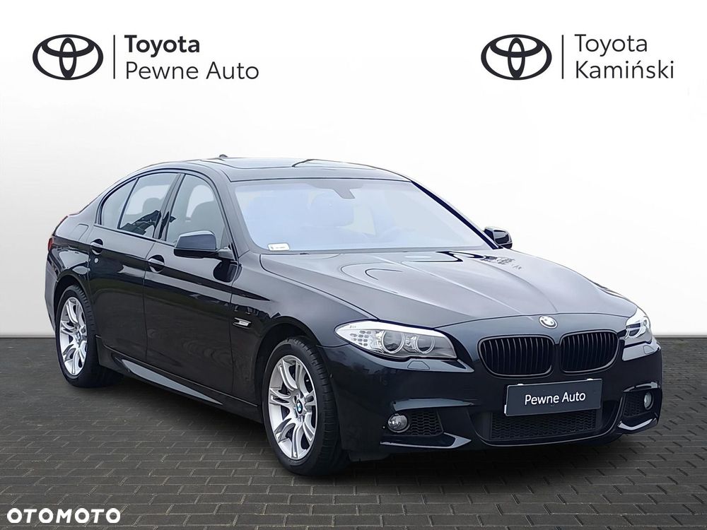 BMW Seria 5 550i xDrive - 7